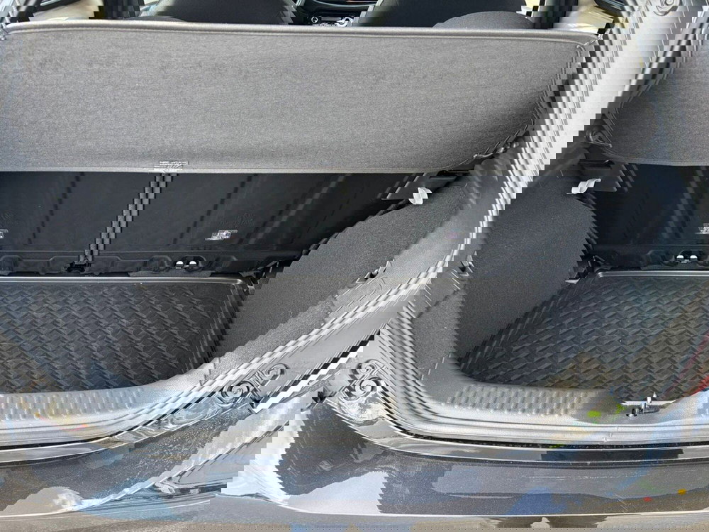 Toyota Aygo X usata a Pavia (5)