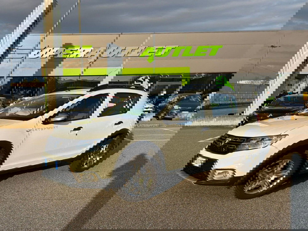 Dacia Sandero usata a Vercelli (8)