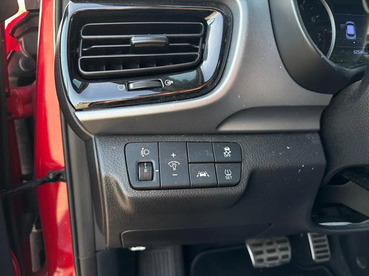 Kia Stonic usata a Vercelli (8)