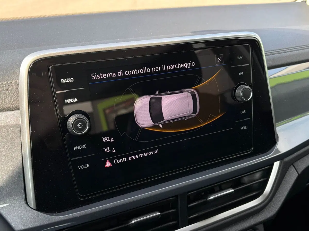Volkswagen T-Roc usata a Vercelli (15)