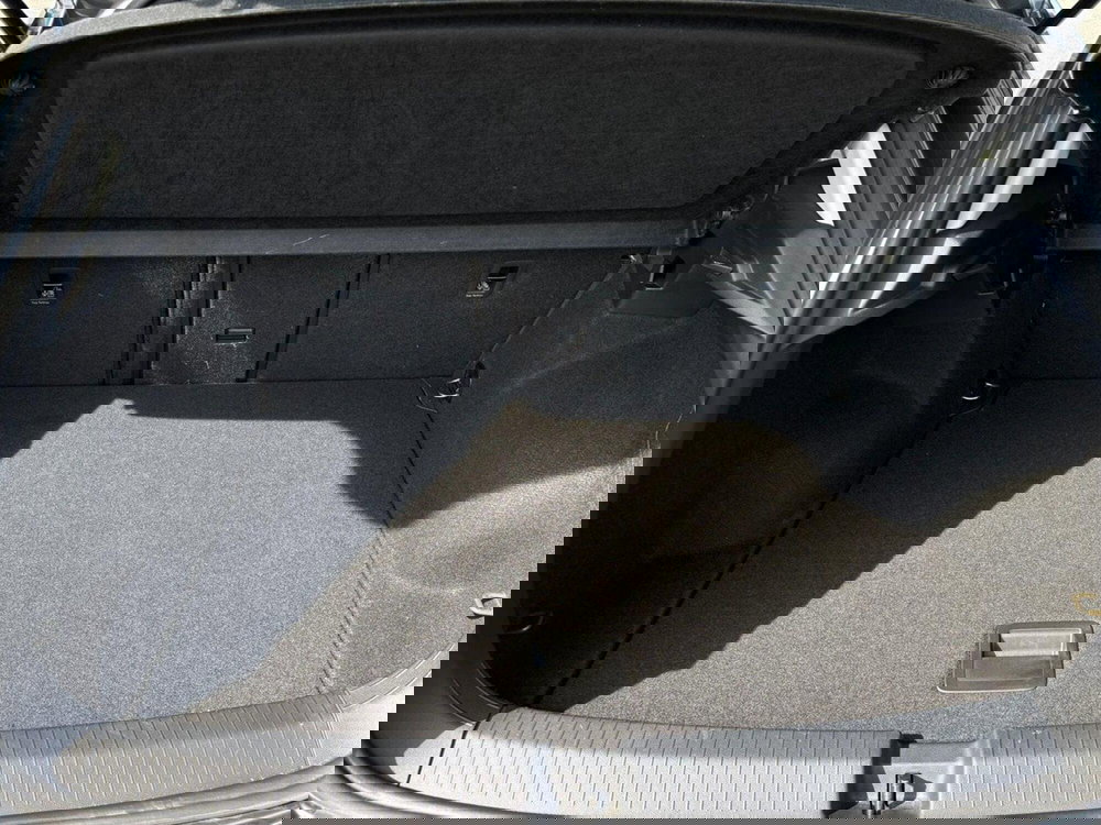 Volkswagen T-Roc usata a Vercelli (2)