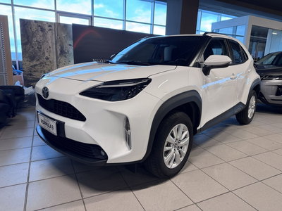 Toyota Yaris Cross Active fwd 115cv e-cvt del 2024 usata a Messina
