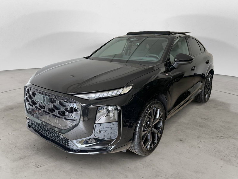 Audi Q3 Sportback nuova a Avellino