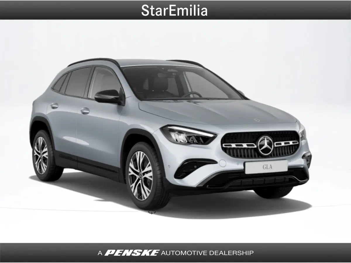 Mercedes-Benz GLA SUV nuova a Bologna