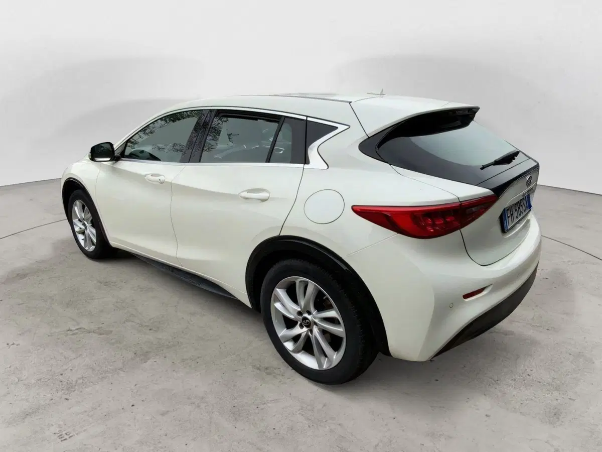 Infiniti Q30 usata a Perugia (15)
