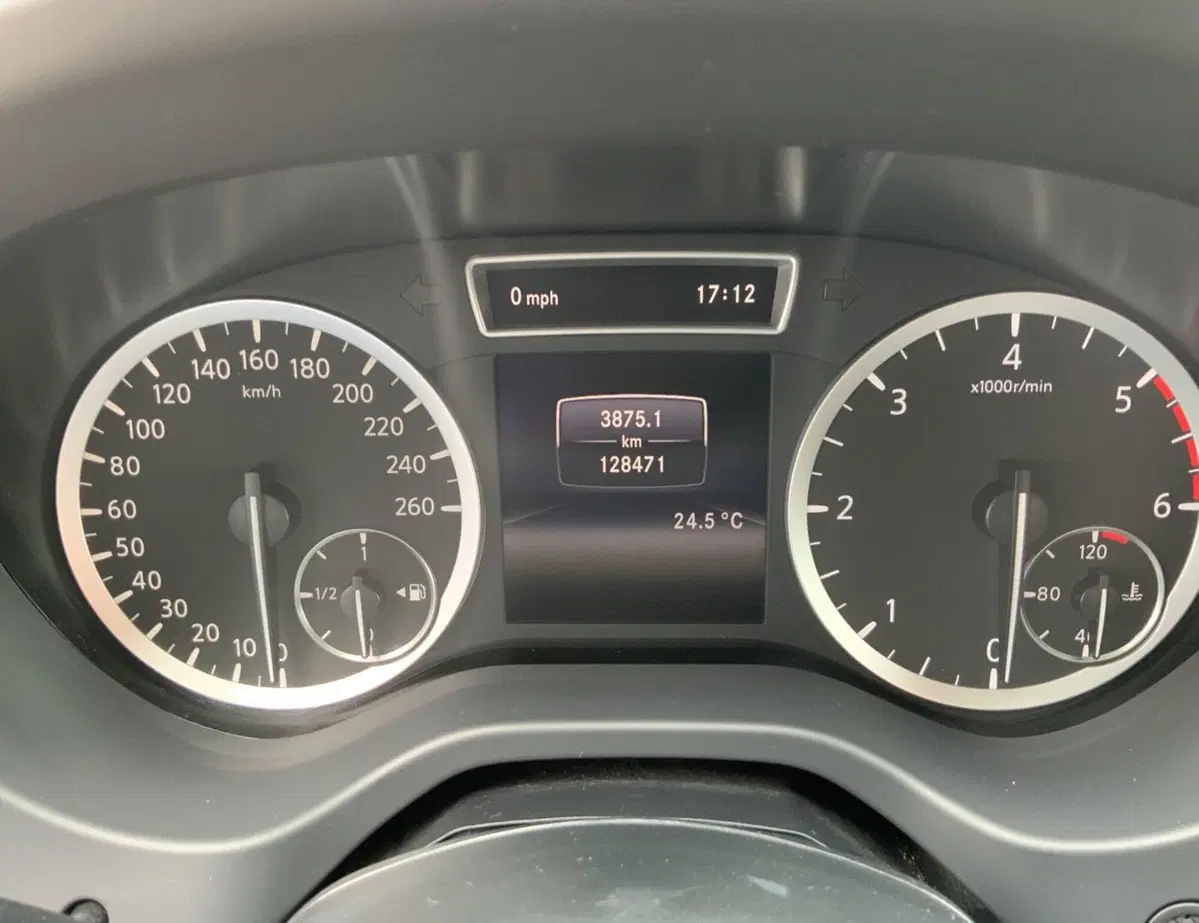 Infiniti Q30 usata a Perugia (6)