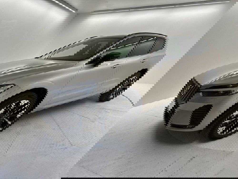 Volvo XC60 nuova a Bergamo