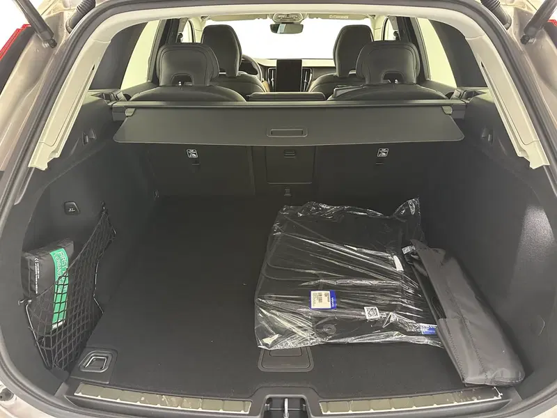 Volvo XC60 nuova a Bergamo (10)
