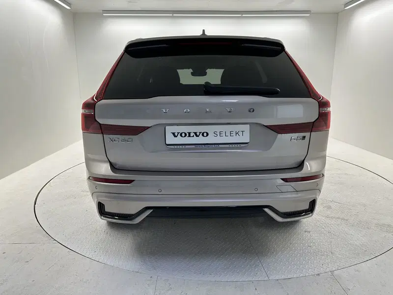 Volvo XC60 nuova a Bergamo (7)