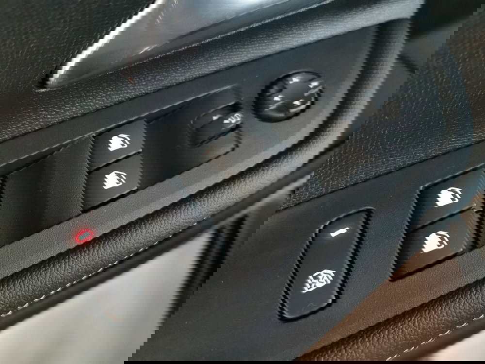 Opel Mokka nuova a Brindisi (18)