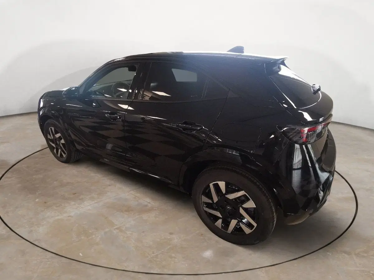 Opel Mokka nuova a Brindisi (3)
