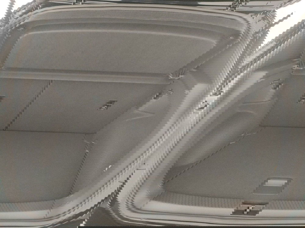 Volkswagen T-Cross nuova a Napoli (19)