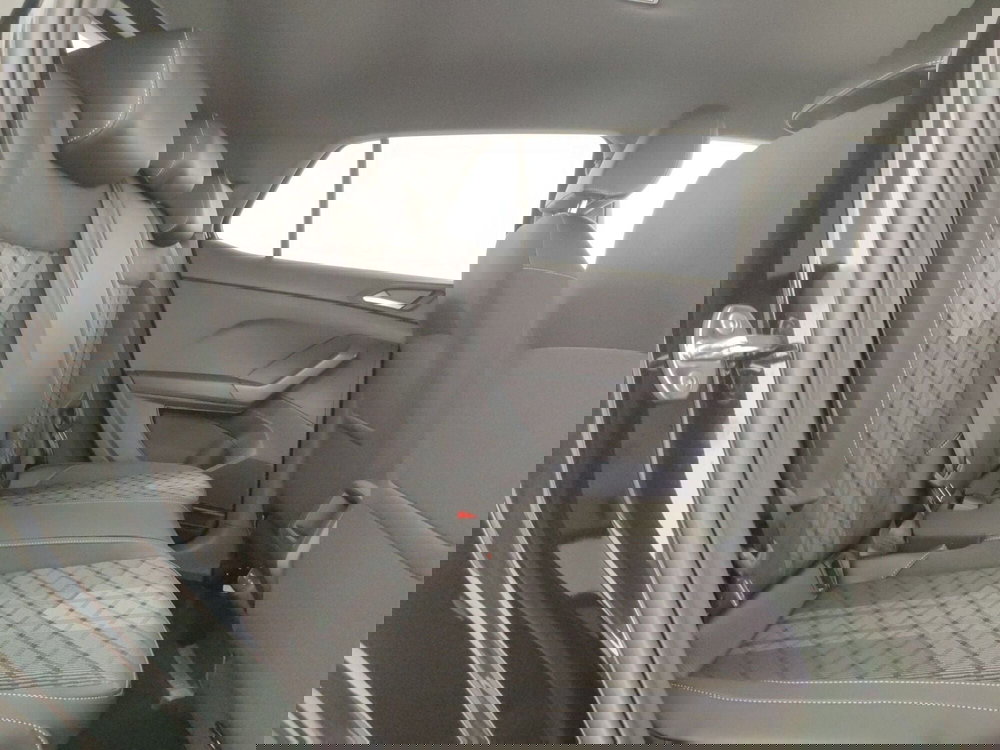 Volkswagen T-Cross nuova a Napoli (7)