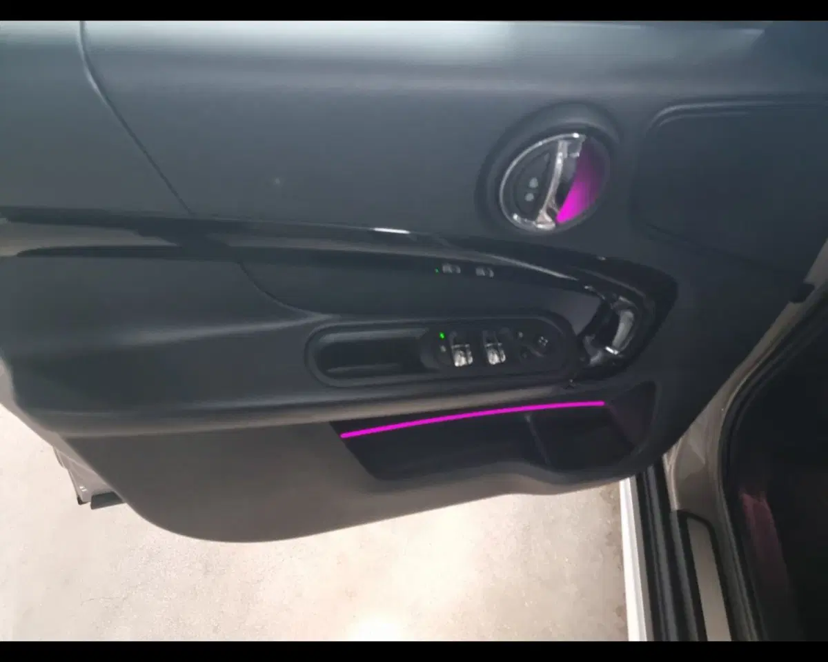 MINI Mini Countryman usata a Napoli (13)