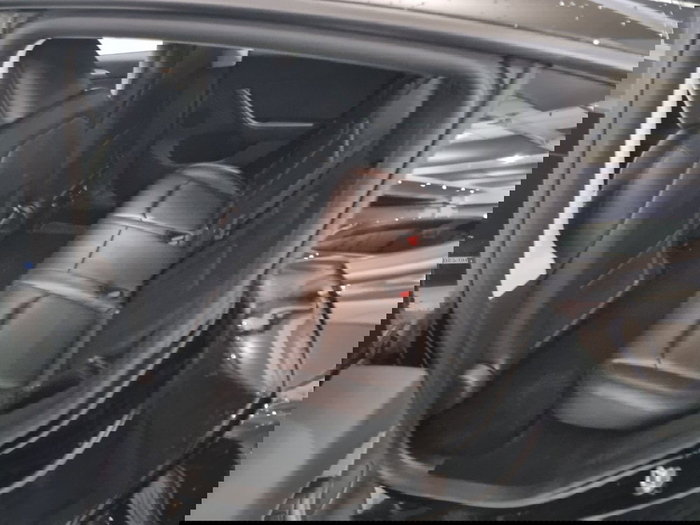 Tesla Model Y usata a Caserta (15)