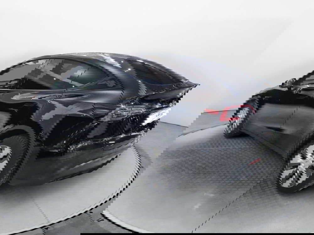 Tesla Model Y usata a Caserta (3)