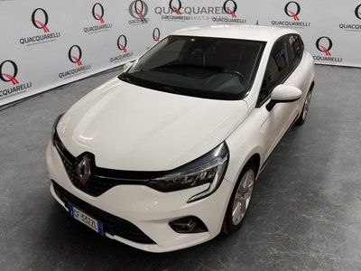Renault Clio TCe 100 CV 5 porte Zen del 2021 usata a Milano