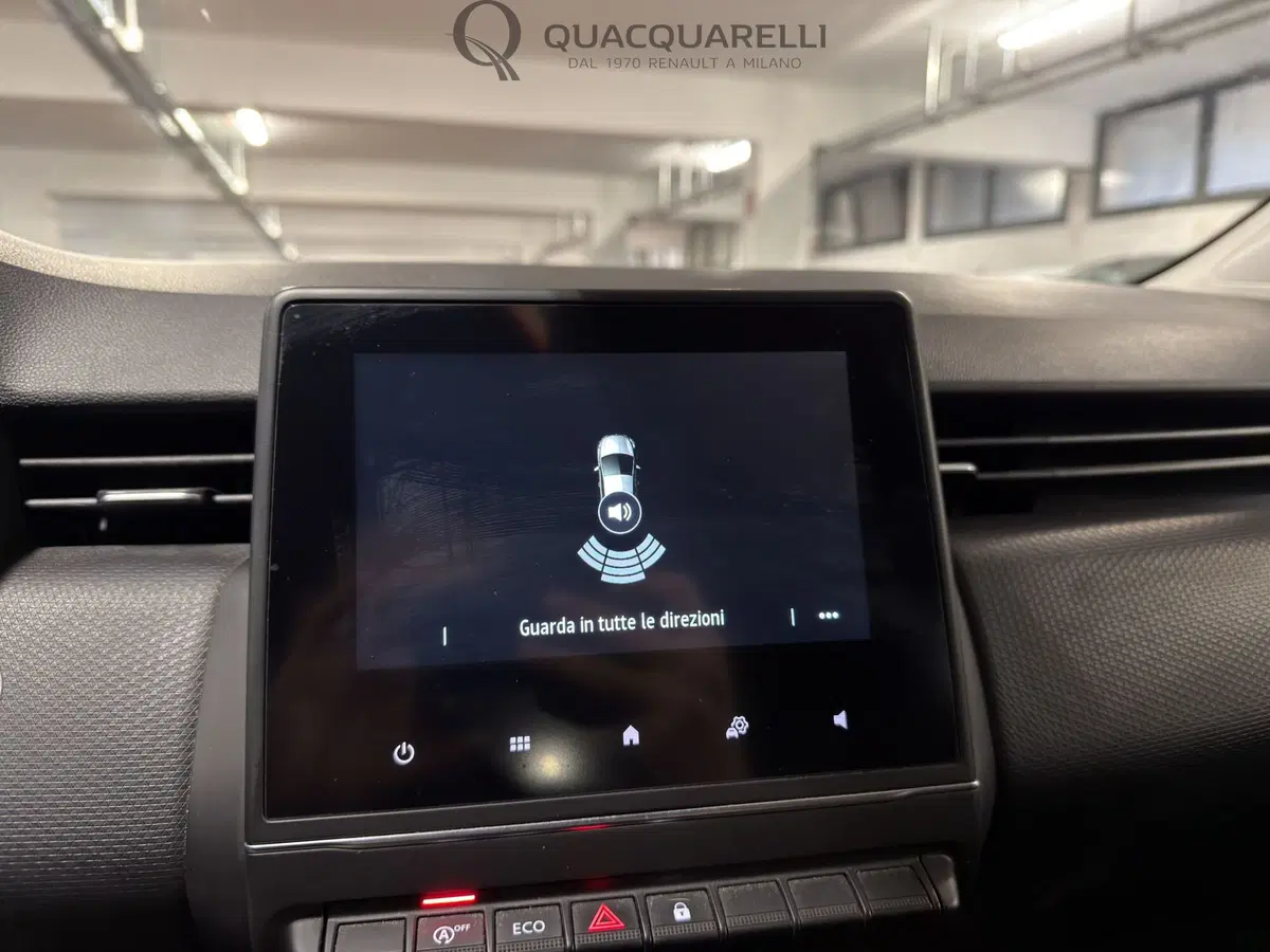 Renault Clio usata a Milano (12)