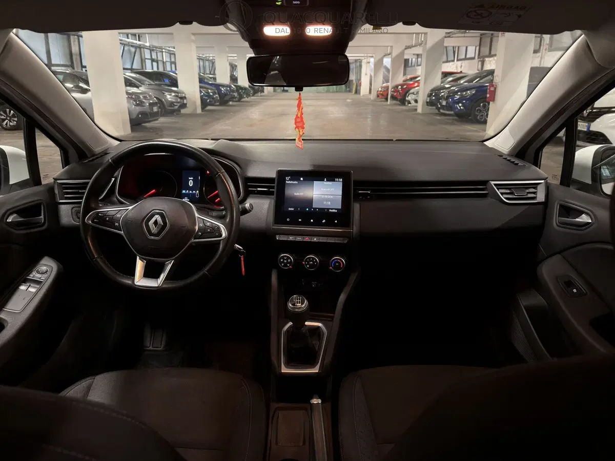Renault Clio usata a Milano (17)