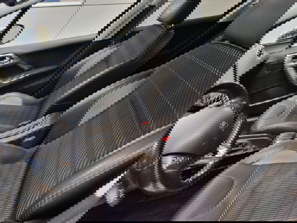 Peugeot 2008 usata a Varese (11)