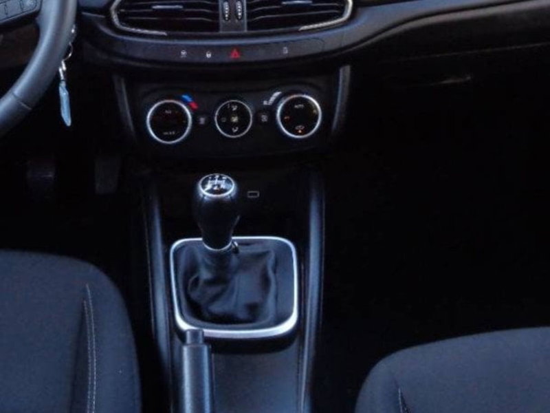 Fiat Tipo Station Wagon usata a Salerno (18)