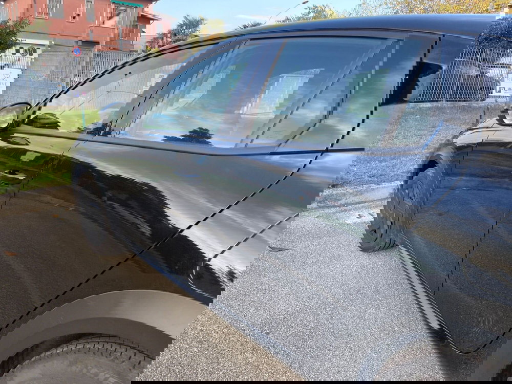 Lancia Ypsilon usata a Salerno (11)