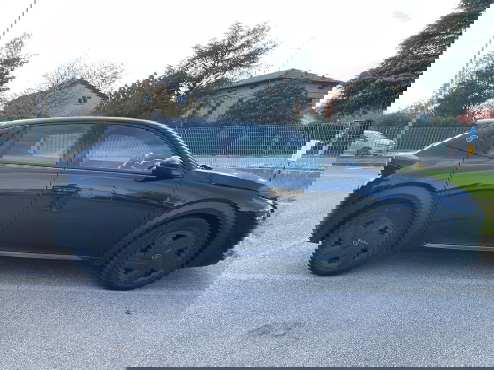 Lancia Ypsilon usata a Salerno (17)