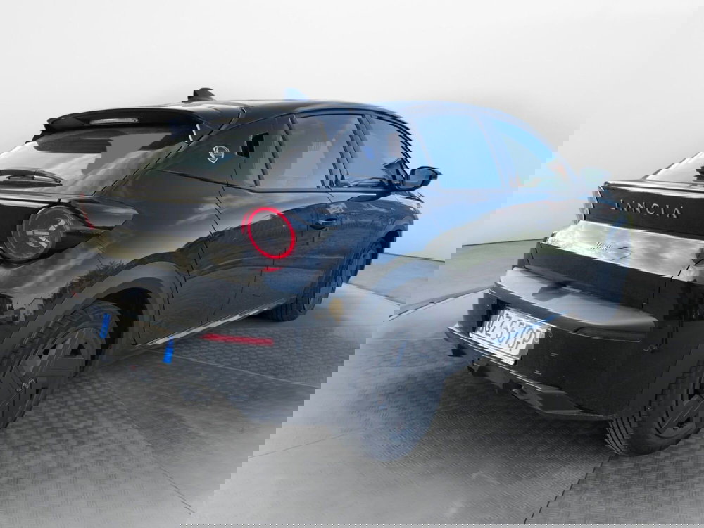 Lancia Ypsilon usata a Salerno (4)