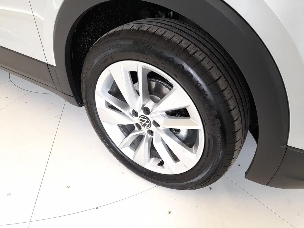 Volkswagen T-Cross nuova a Bologna (7)
