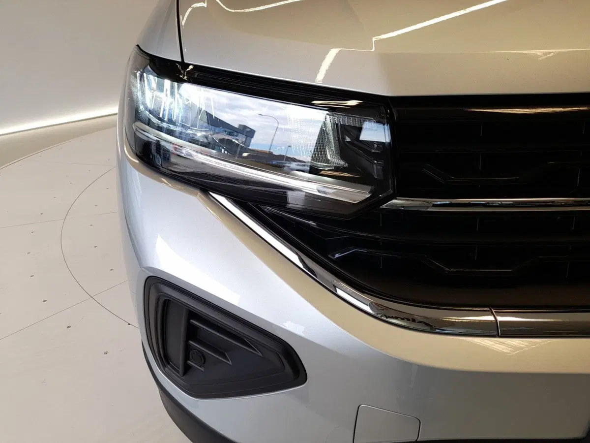 Volkswagen T-Cross nuova a Bologna (8)