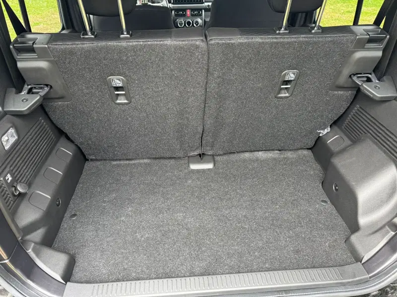 Suzuki Jimny nuova a Salerno (13)