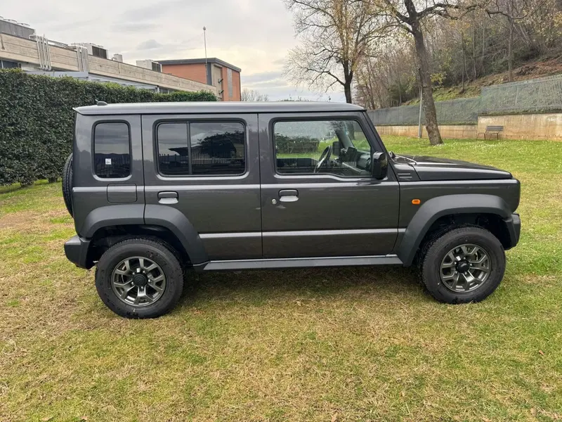 Suzuki Jimny nuova a Salerno (16)