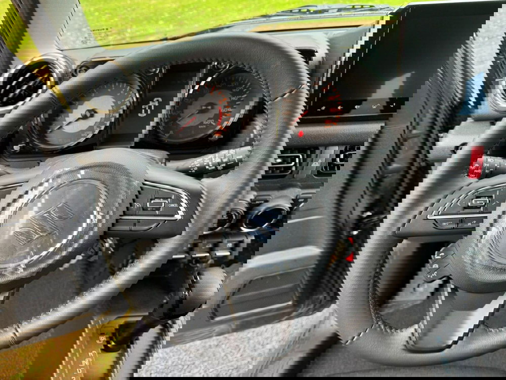 Suzuki Jimny nuova a Salerno (19)