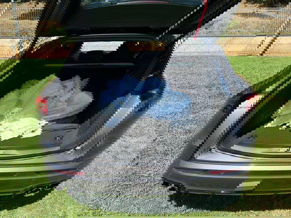 Maserati Grecale nuova a Salerno (16)