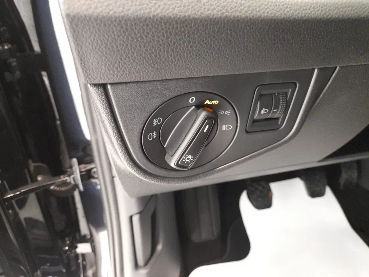 Volkswagen Taigo usata a Bologna (10)