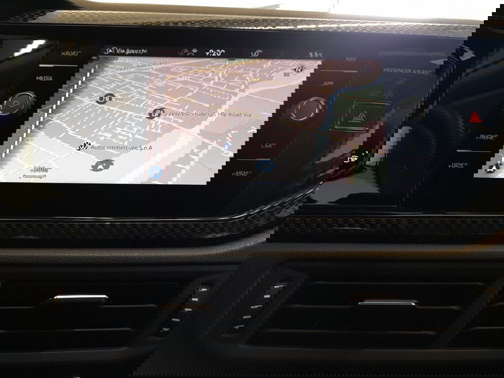 Volkswagen Taigo usata a Bologna (16)