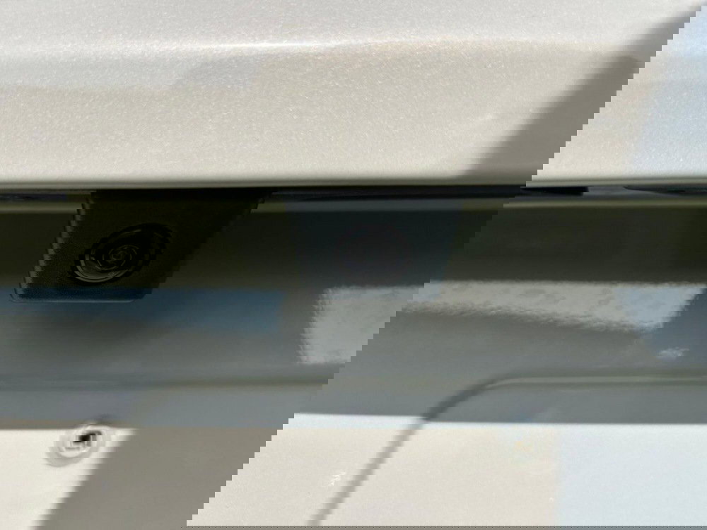 Jeep Avenger nuova a Salerno (13)