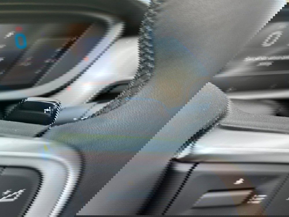 Jeep Avenger nuova a Salerno (19)