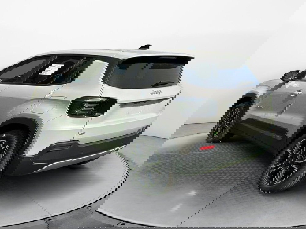 Jeep Avenger nuova a Salerno (4)