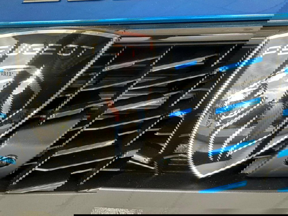 Peugeot 208 nuova a Salerno (17)