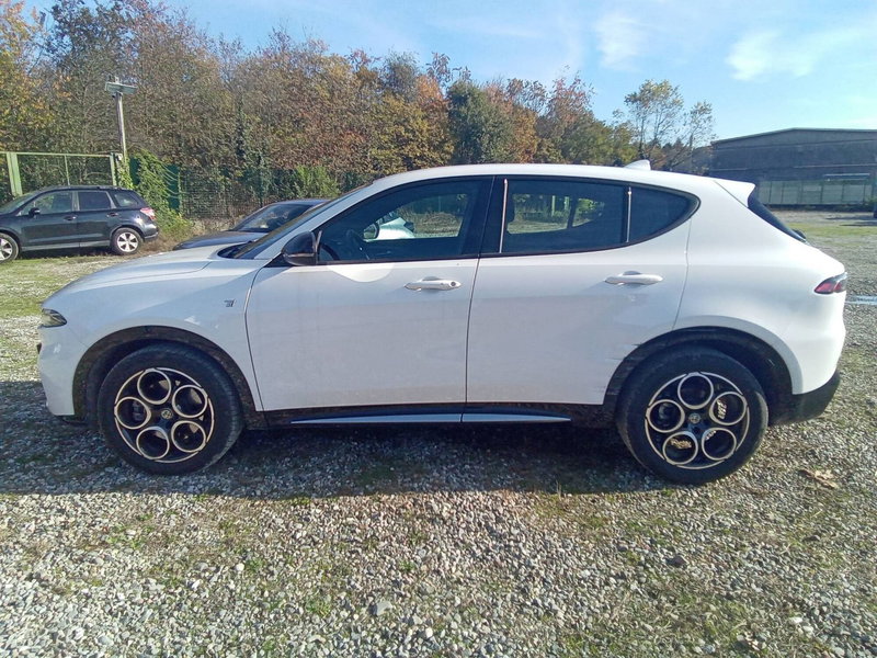 Alfa Romeo Tonale usata a Salerno (11)