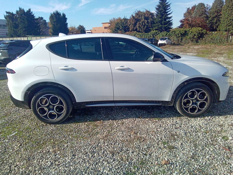 Alfa Romeo Tonale usata a Salerno (12)