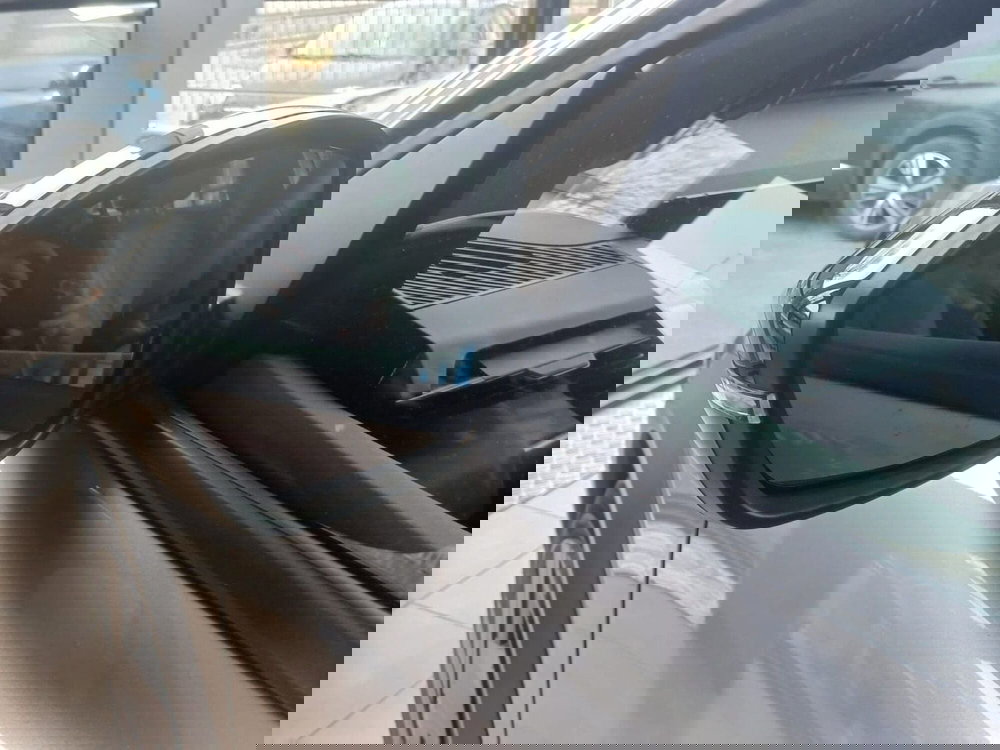 Lancia Ypsilon usata a Salerno (12)