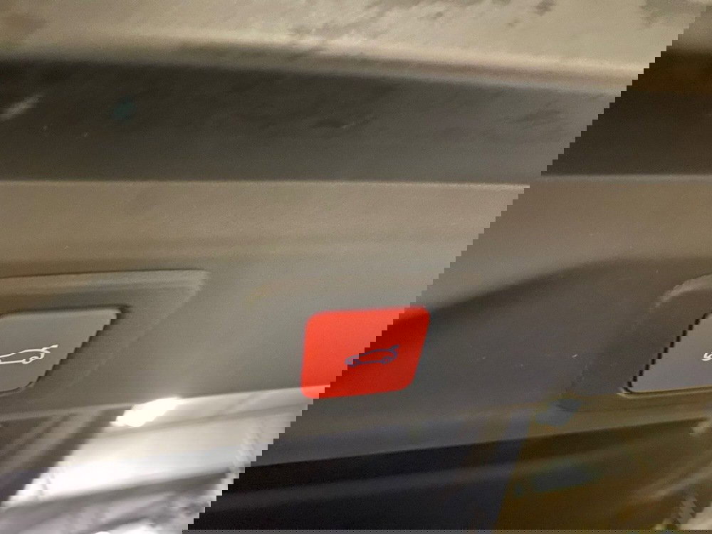 Peugeot 3008 nuova a Salerno (14)