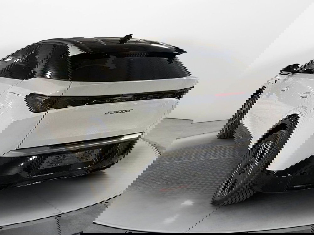 Peugeot 3008 nuova a Salerno (4)