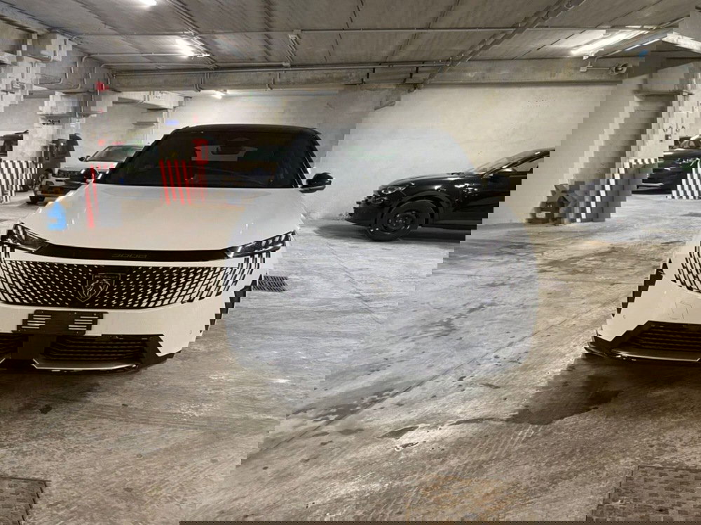 Peugeot 3008 nuova a Salerno (9)