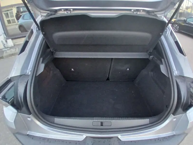 Lancia Ypsilon usata a Salerno (10)