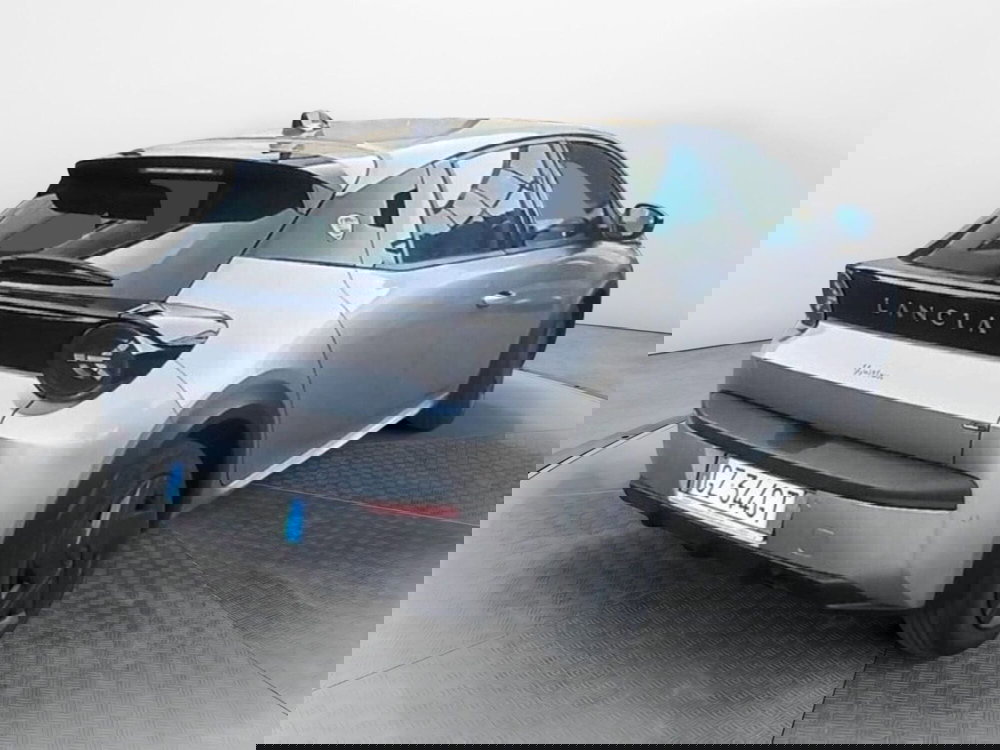 Lancia Ypsilon usata a Salerno (4)