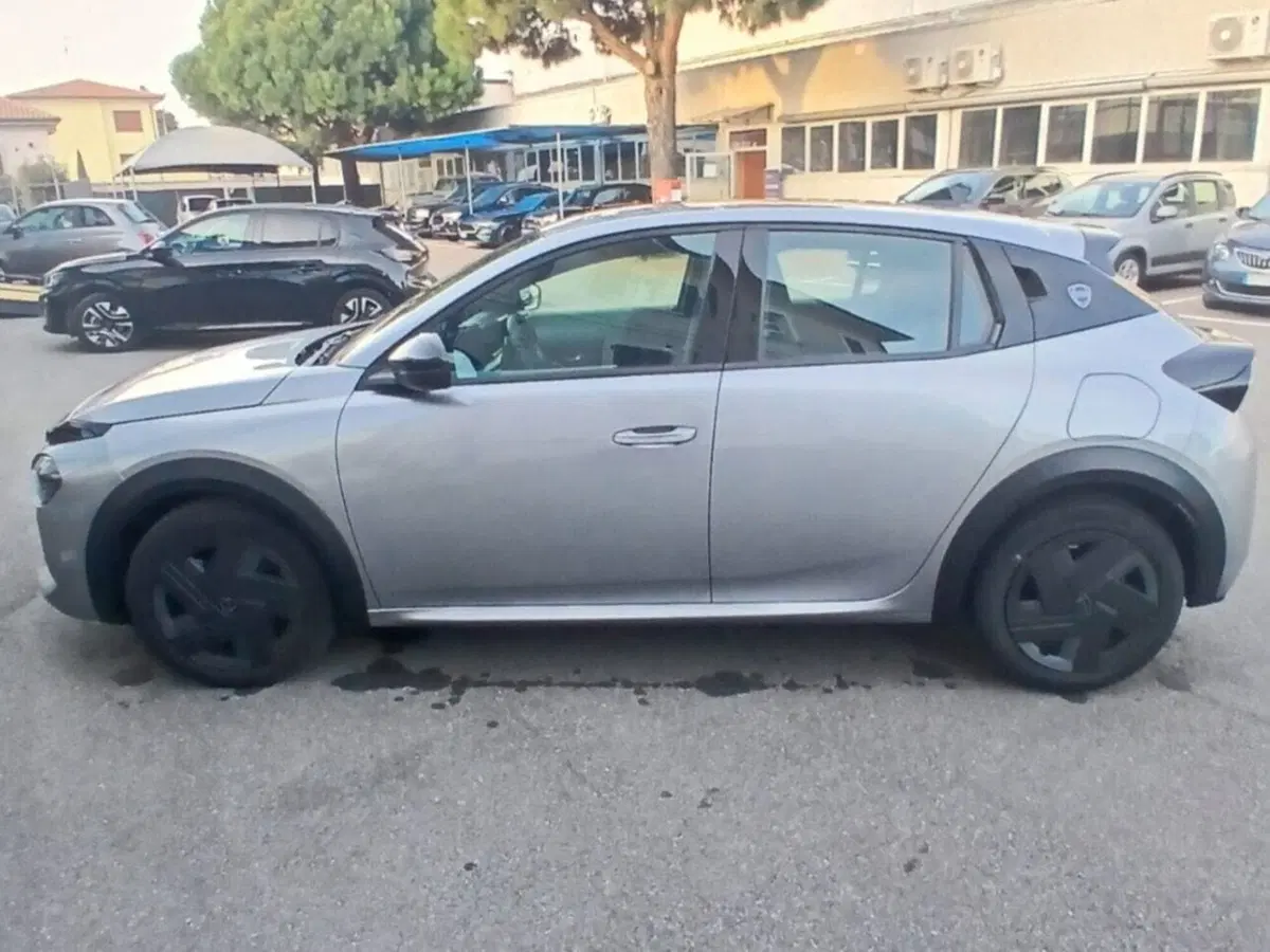 Lancia Ypsilon usata a Salerno (9)