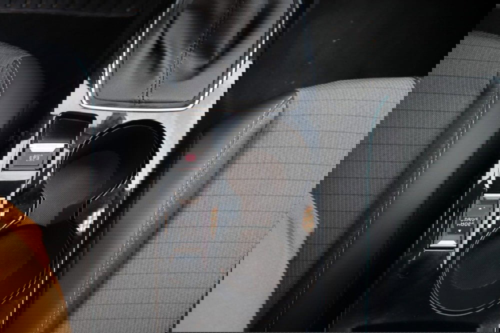 Peugeot 2008 usata a Salerno (20)